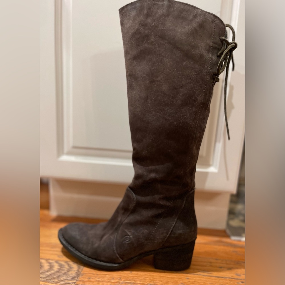 Born Suede Boots Size 9